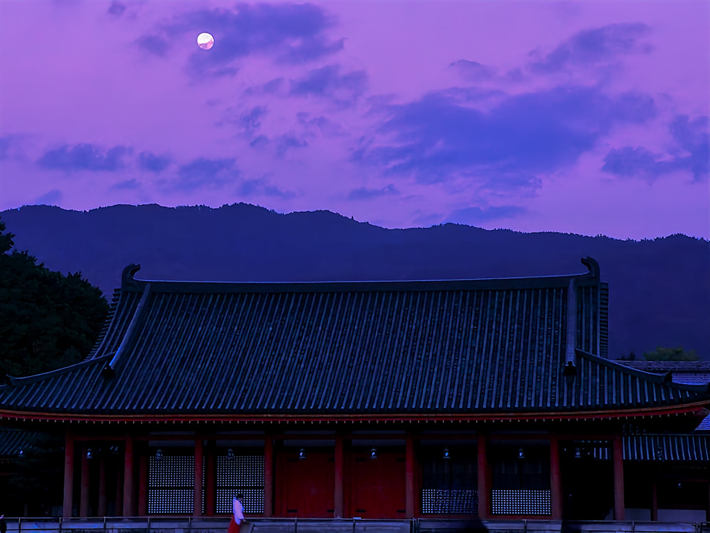 月が照らす神宮