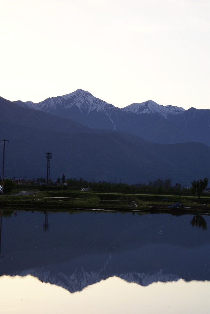 夕暮れ　常念岳