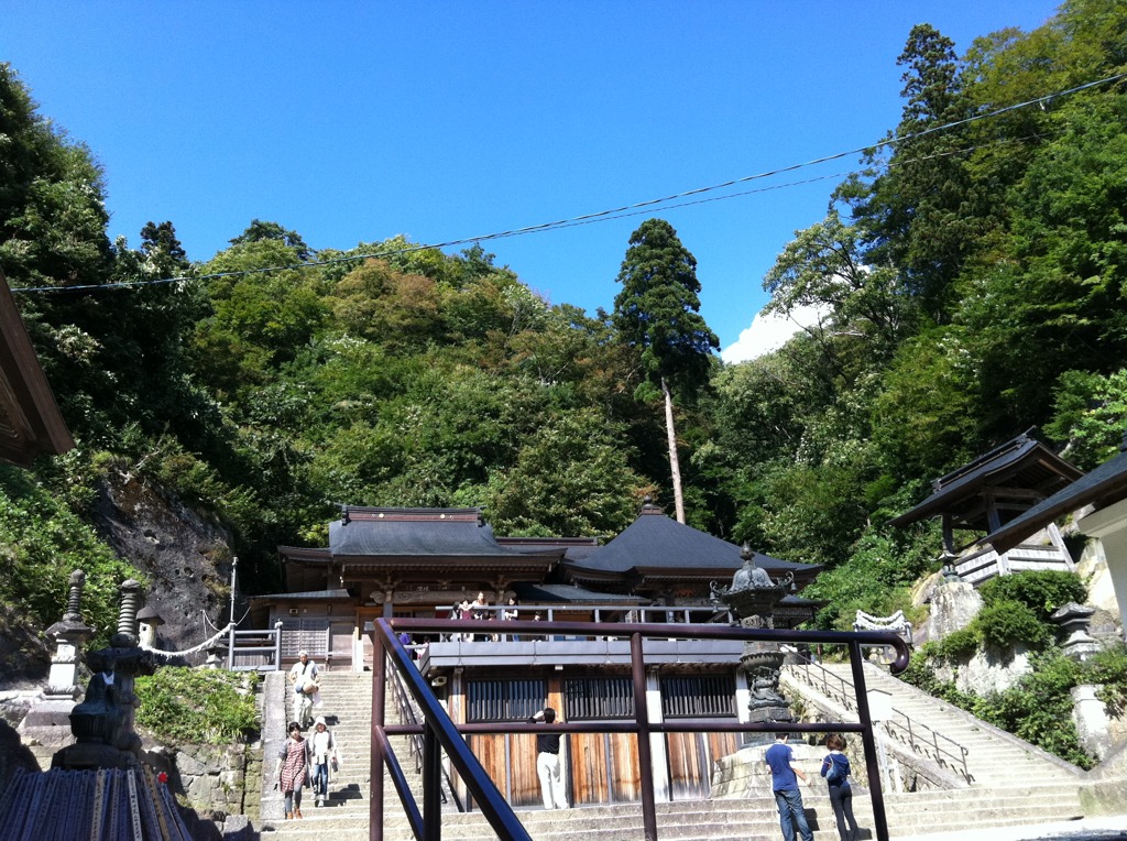 山寺　奥之院と大仏殿