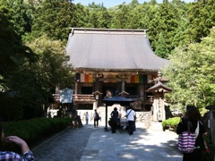 山寺　根本中堂