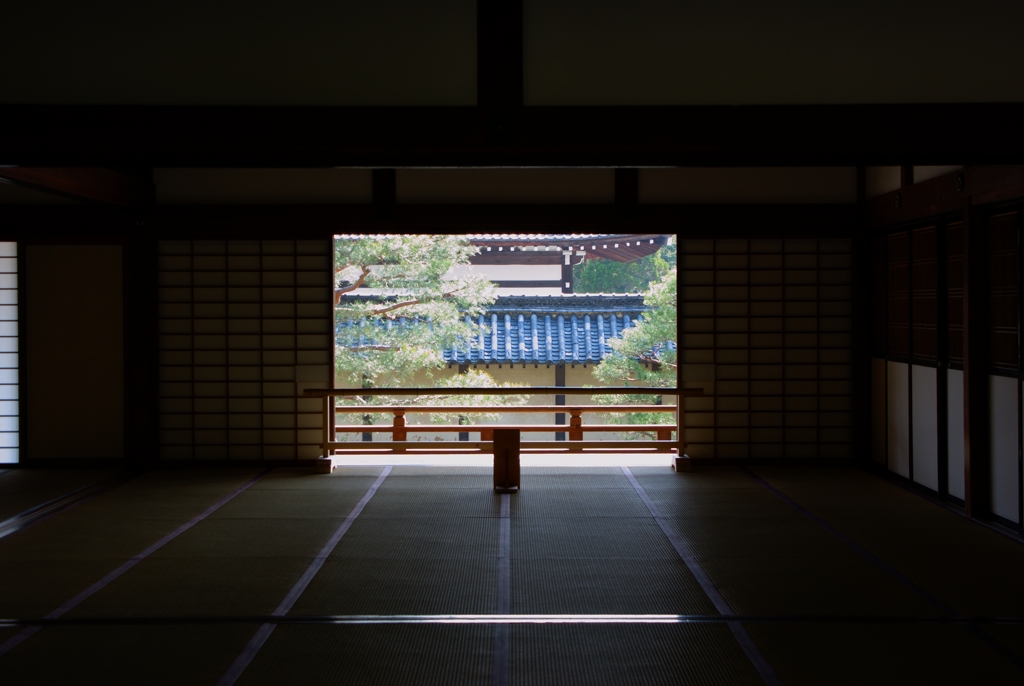 天龍寺の中から