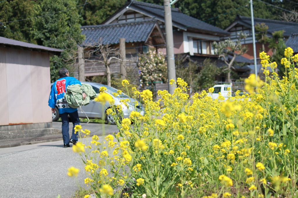 祭りへゆく