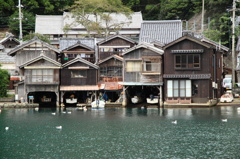京都は丹後半島にある伊根の船小屋にて