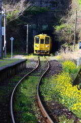 駅へ