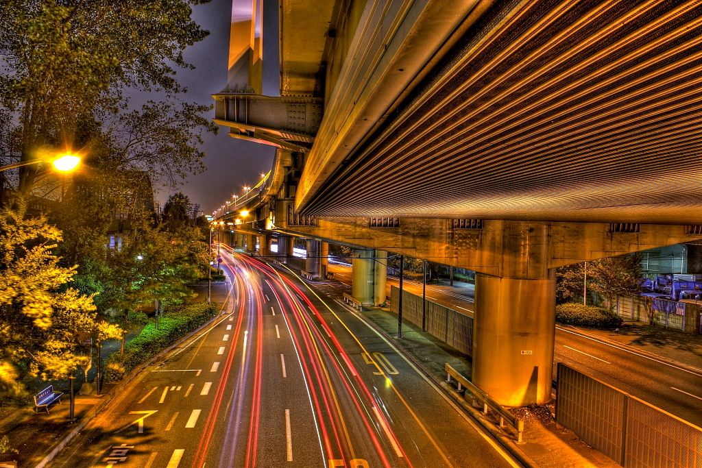 HDR 首都高夜景 その1（再トーンマッピング）