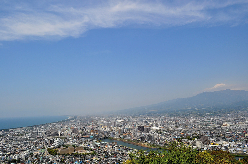 香貫山から富士・駿河を望む