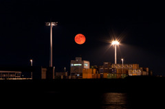 red moon ...