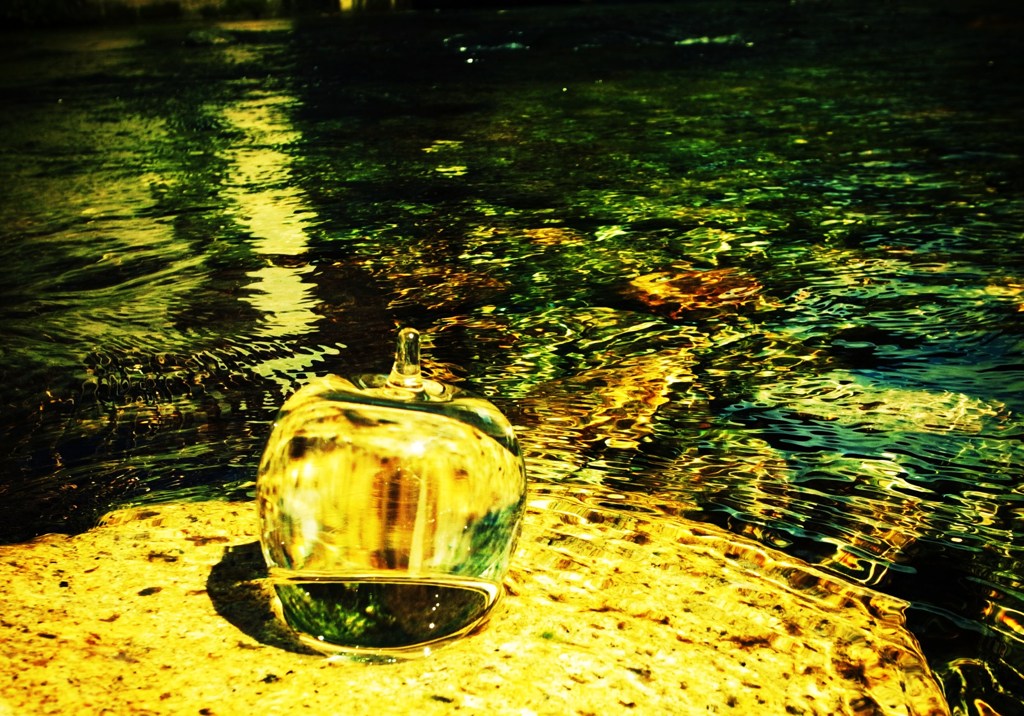 ▼ waterside