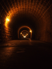 トンネル