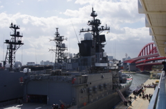 護衛艦「やまぎり」「くらま」と神戸大橋