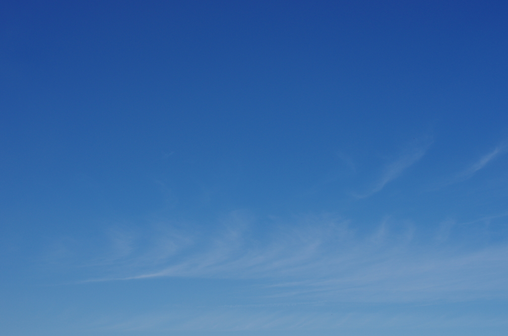 青空に巻雲