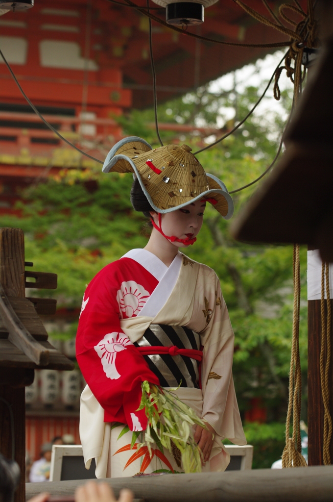 登殿