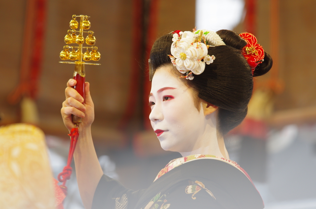 八坂神社 節分祭（宮川町 小梅さん）