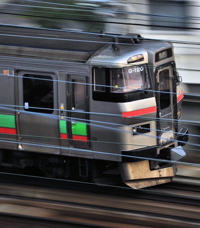 朝の鉄道