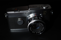 OLYMPUS Pen-F (初代)