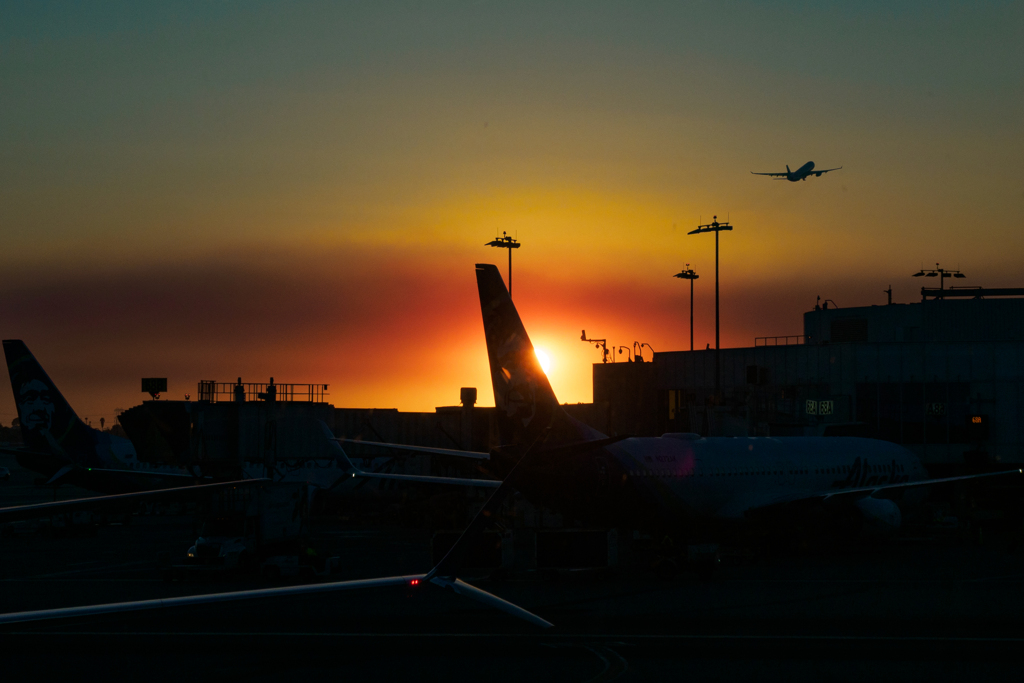 LAX