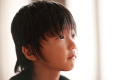 テレビに夢中
