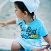 なぜに砂場にそのオモチャ