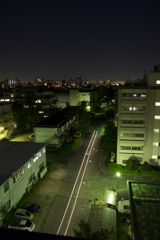 夜のキャンパス。