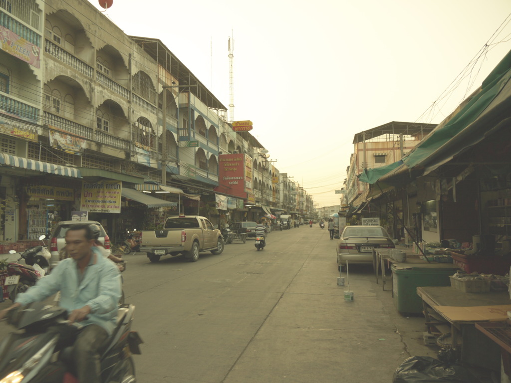 Thai Prathet Thai