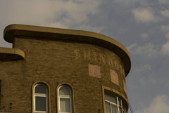 L1000352