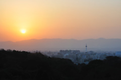 京都のフォギーな夕焼け