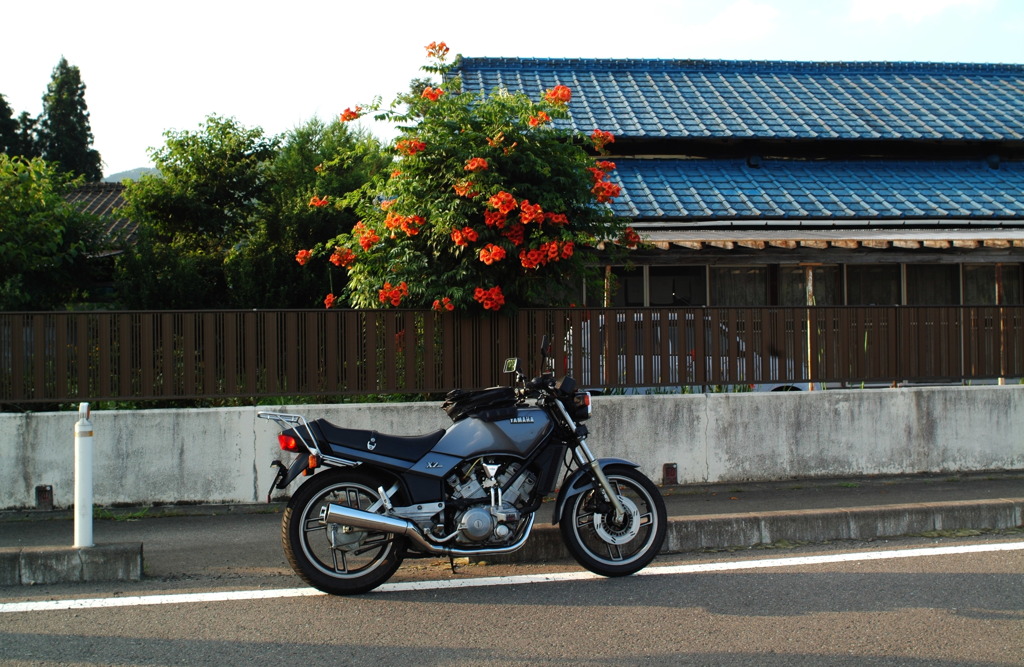 YAMAHA XZ400 IN AKIU 2011_0717BP