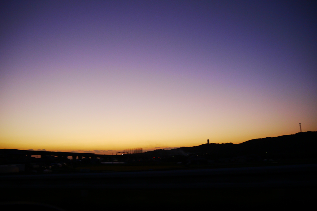 紫の夕暮れ