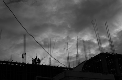 建設中