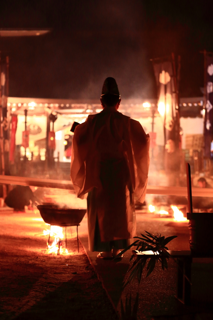 湯立神事
