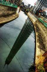 TOKYO SKY TREE-逆さで対角線（HDR）