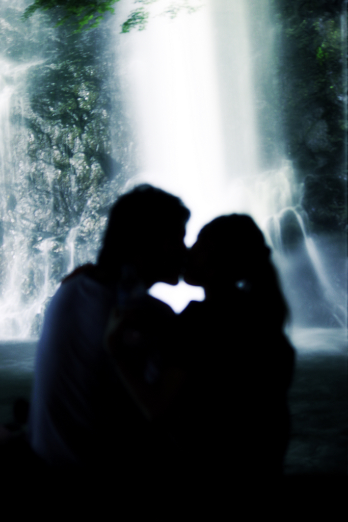 kiss