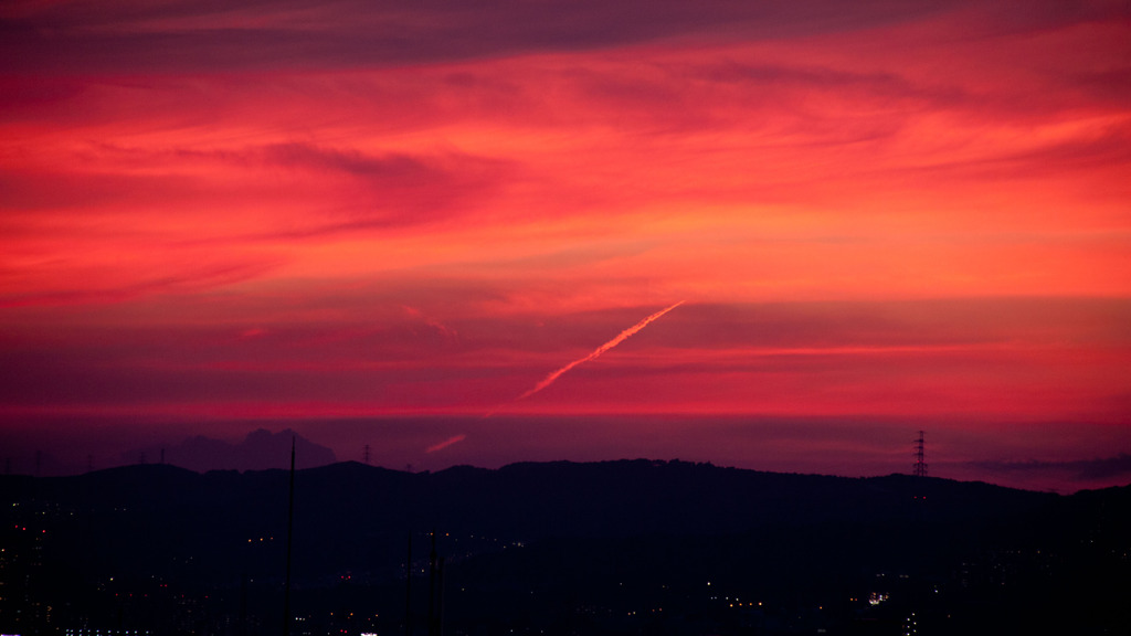 飛行機雲？