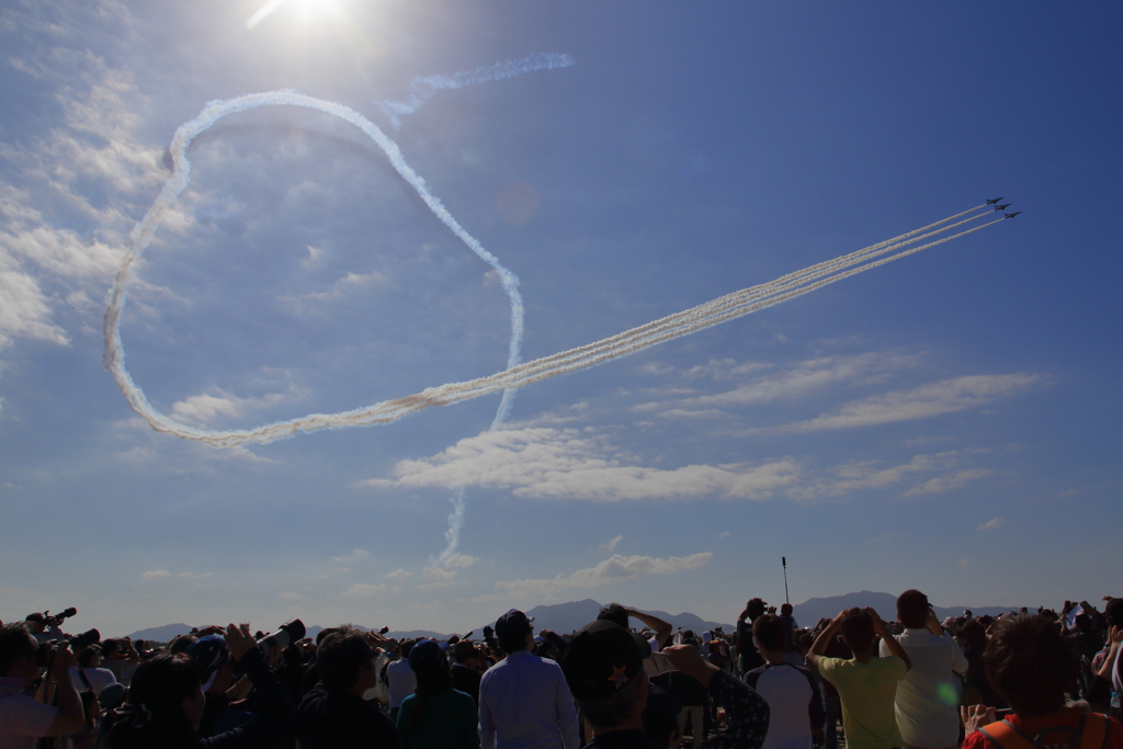 2016芦屋基地航空祭【宙返り】