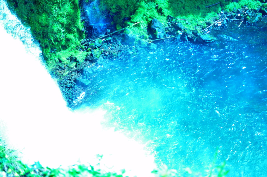 癒しの滝