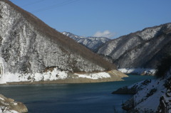 雪山と川１