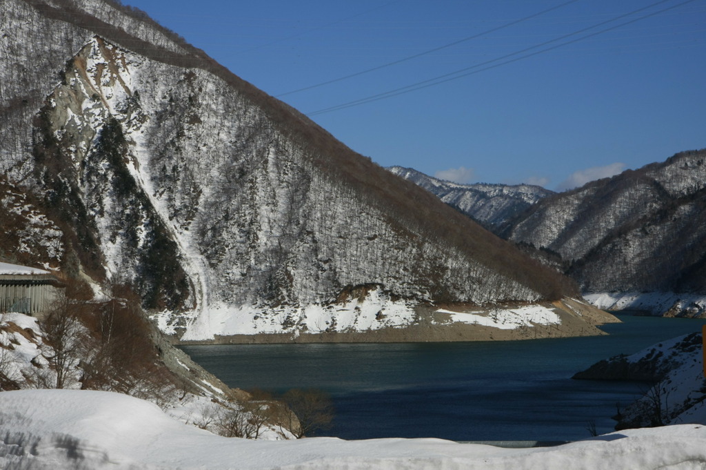 雪山と川２