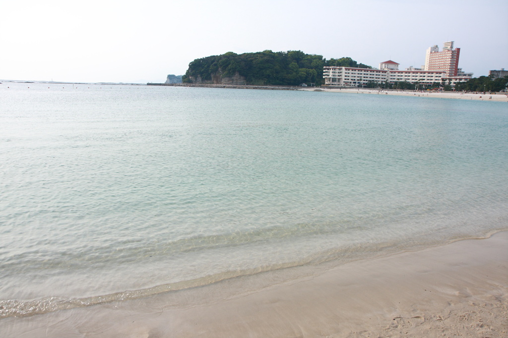 透きとおる海