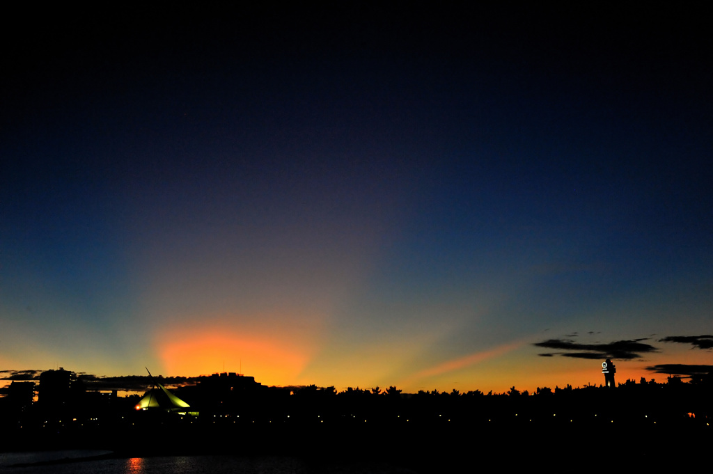 子午線の夕日光芒