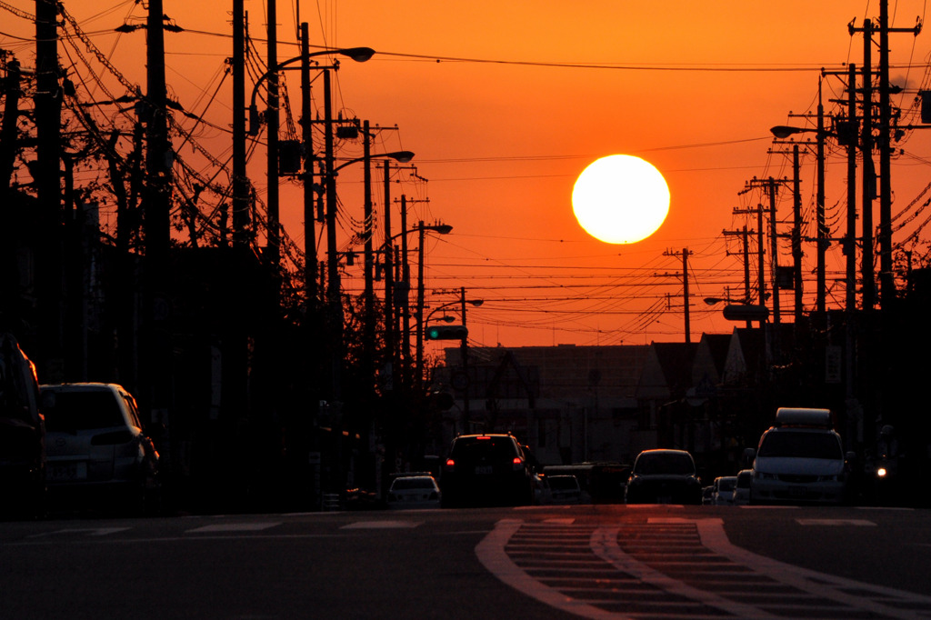 街角の夕日