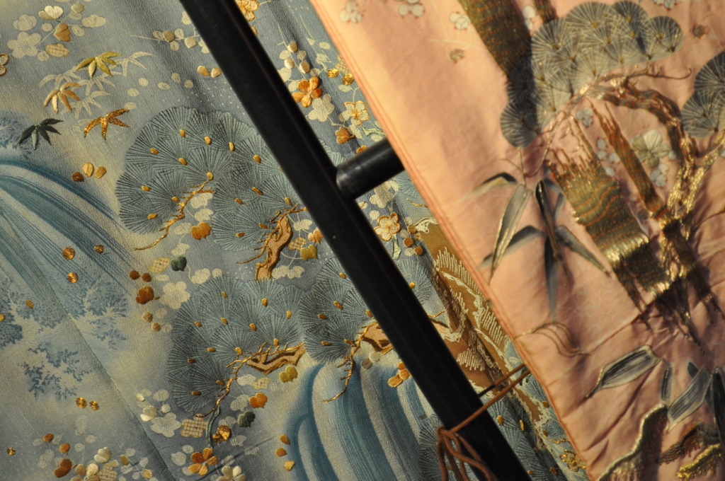 金刺繍