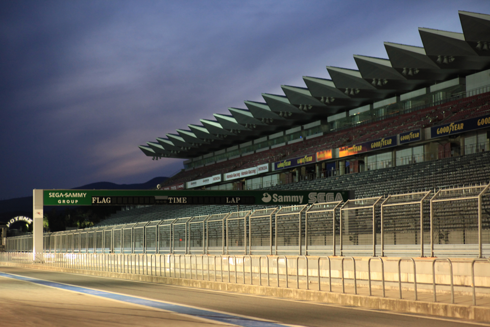 サーキットの風景05