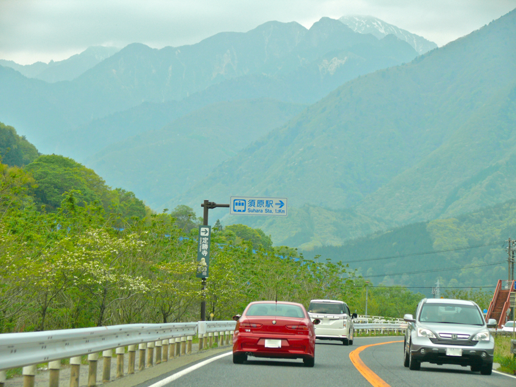春の木曽街道をゆく