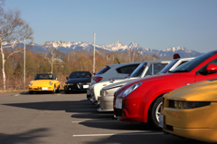 高原に佇む名車達