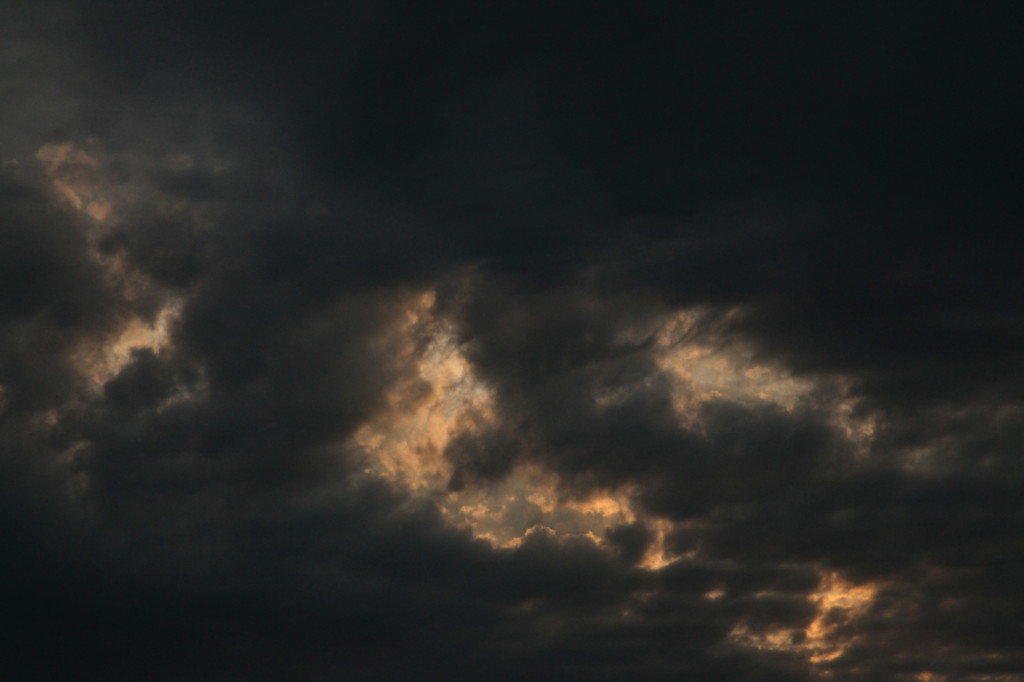 雲の動き早く
