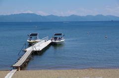 『夏の湖畔』