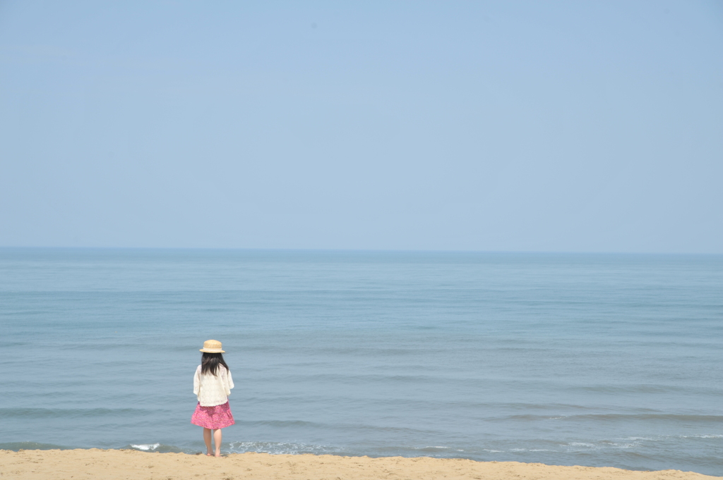 丘のむこうの海