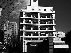 マンション。