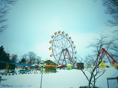 冬の遊園地