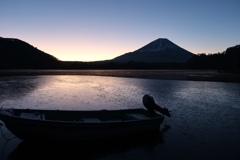 精進湖初日の出待ち
